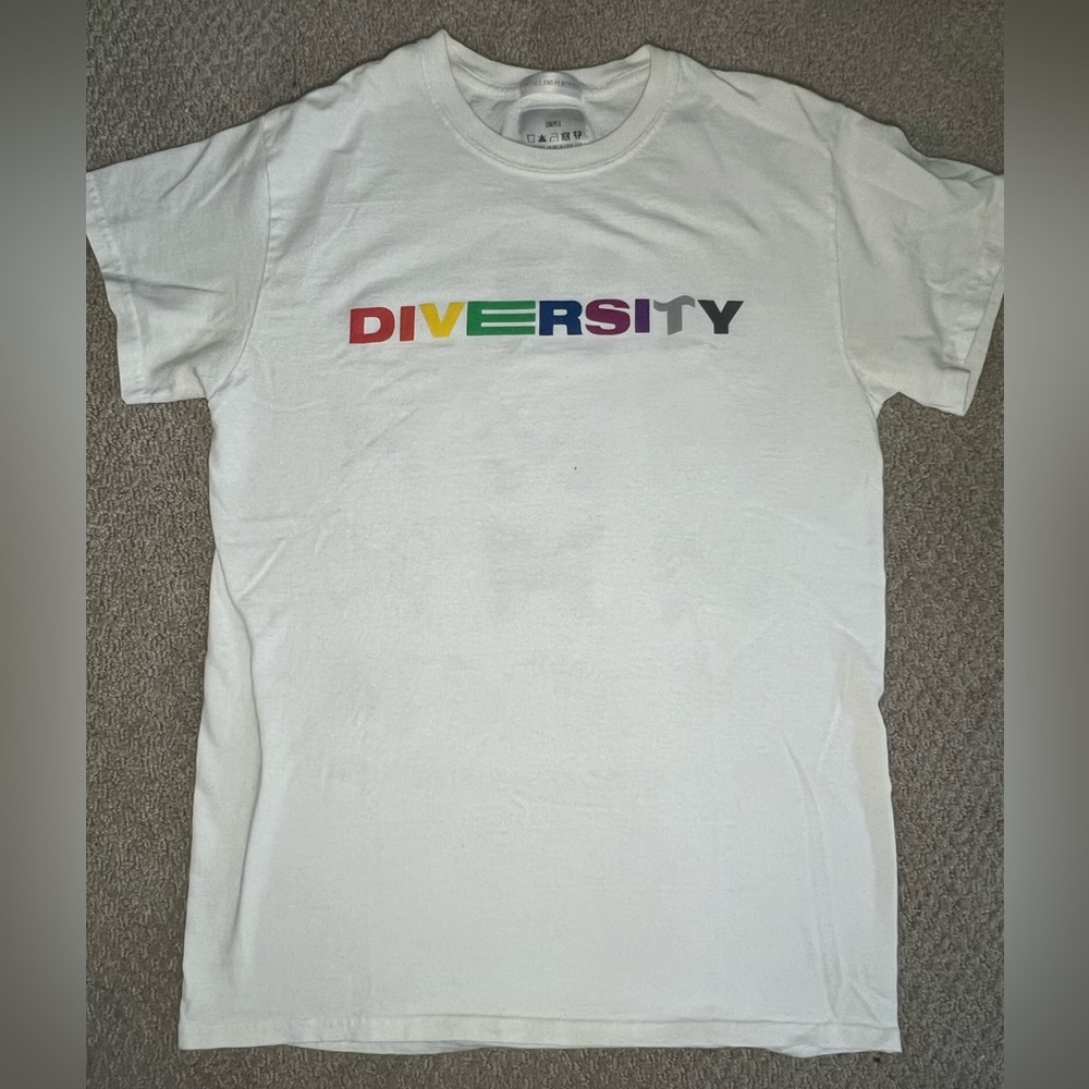 🦋VINTAGE BUTTERFLY TSHIRT🦋